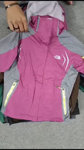 #374 The North Face Jackets -8