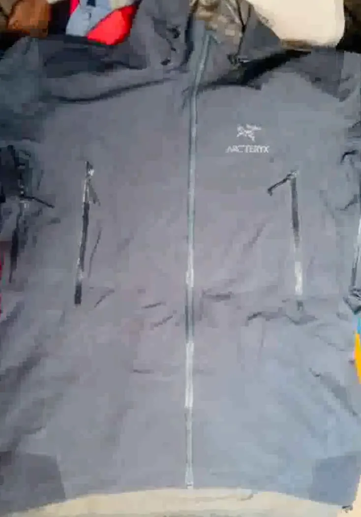 Arc'teryx Gore tex & mix jackets