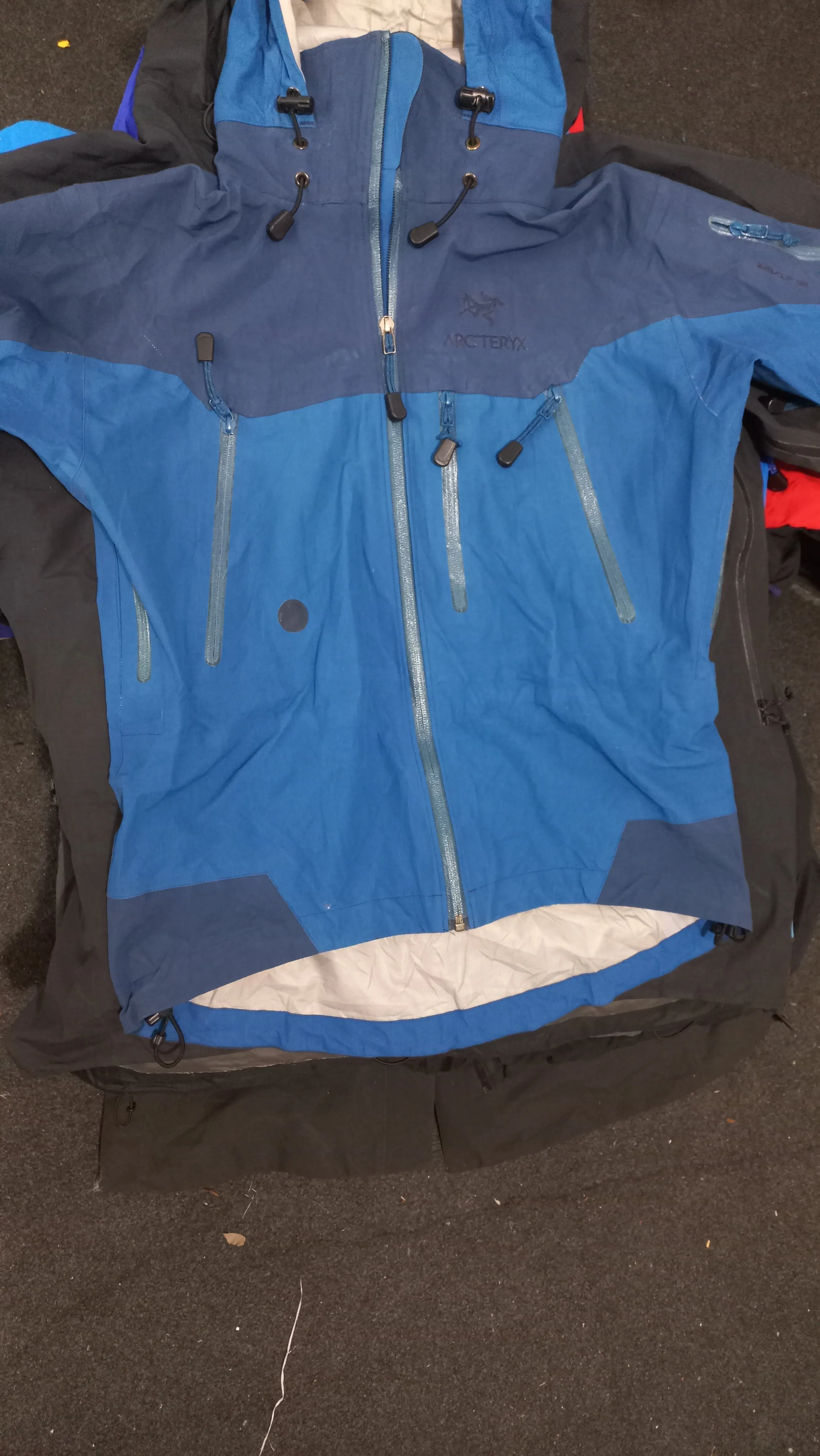 Arc'Teryx Jackets (50) Pieces