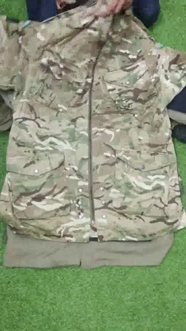 Army Jackets 10pcs - OVR001
