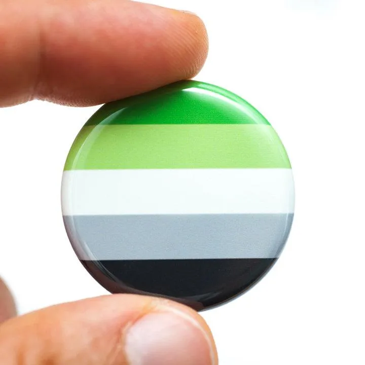 Aromantic pride flag button