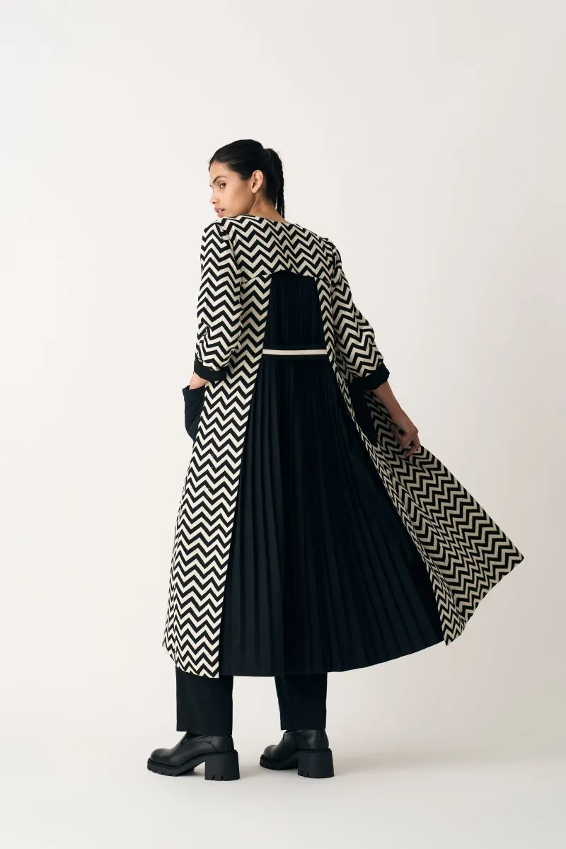 Back Pleat Chevron Jacket - Black