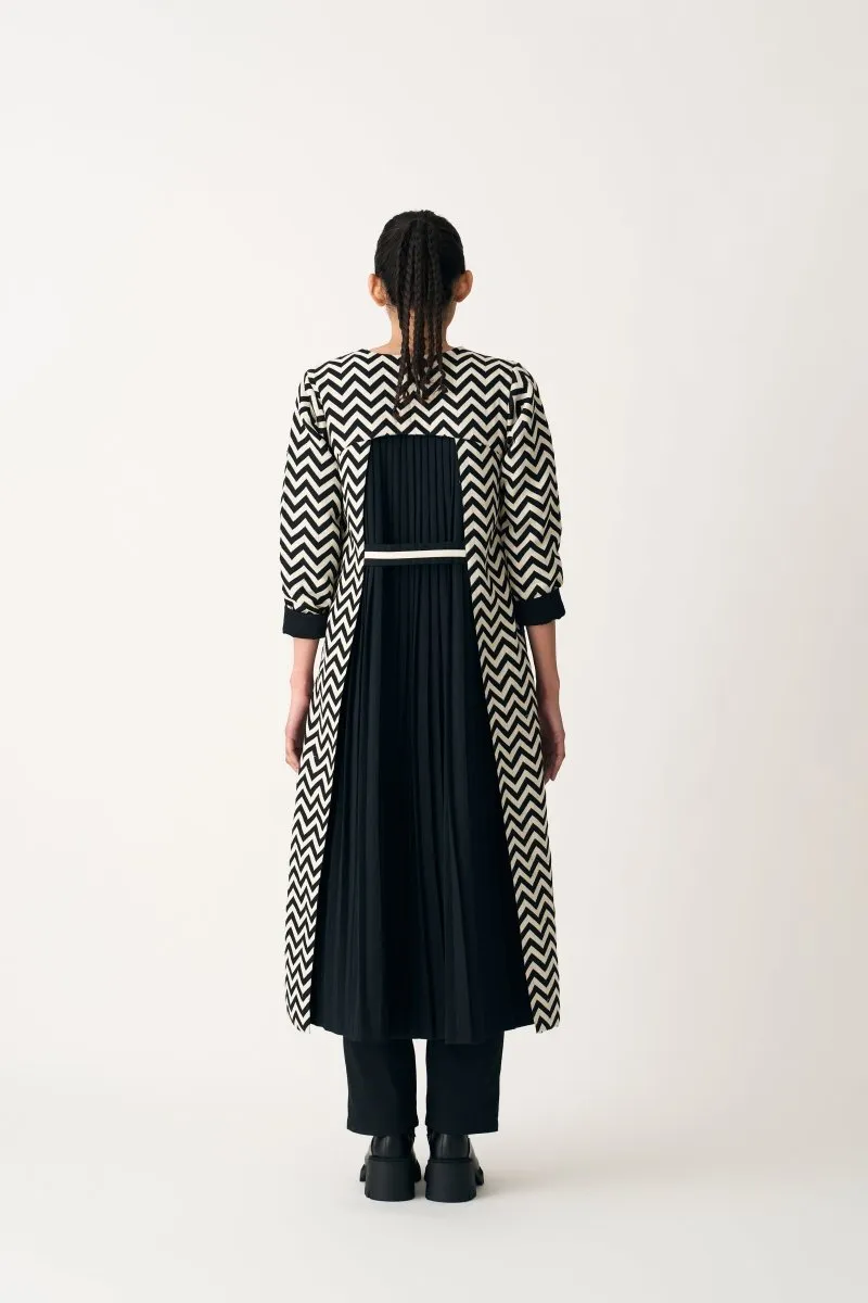 Back Pleat Chevron Jacket - Black