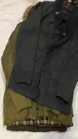 Barbour Oil Jacket, 17 Pieces