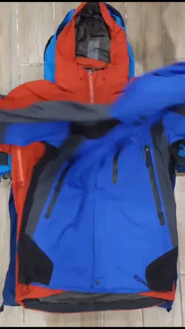 Branded Arc'teryx Jackets - 15 Pieces
