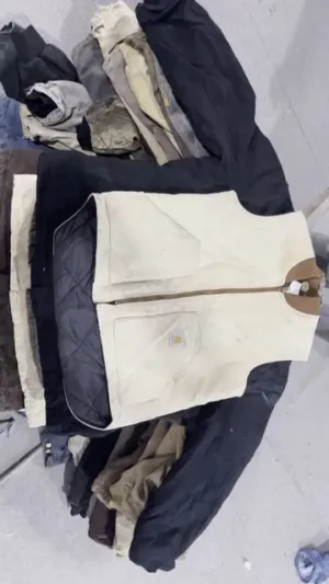 Carhartt dickies  jackets- 29 pieces