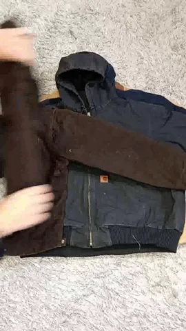 CARHARTT JACKET - A GRADE 4 PCS BUNDLE 4