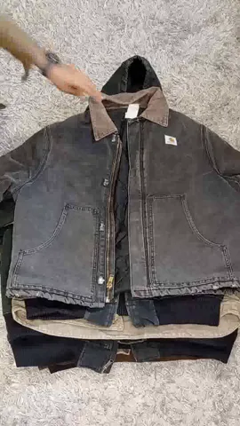 CARHARTT JACKET C GRADE - 11 PCS