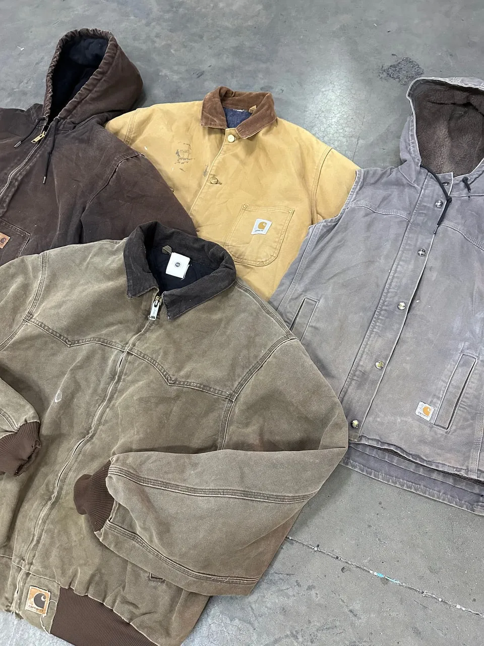 Carhartt Jackets/ vest - 10 pieces